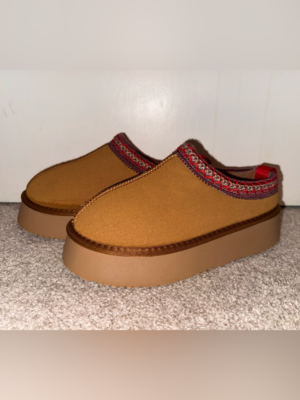 Women’s Loafer Style Block Heal Slip On Shoes - Size 40/9 - Picture 2 of 7